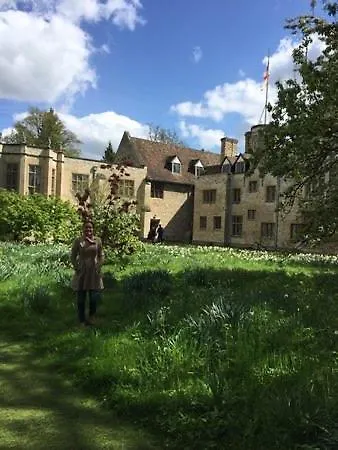 Dom wakacyjny The Millers Cottage Cambridge